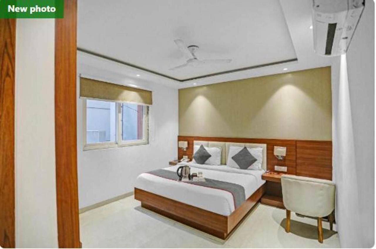 Wowstops-Clark Near Delhi Airport Hotel New Delhi Exterior photo